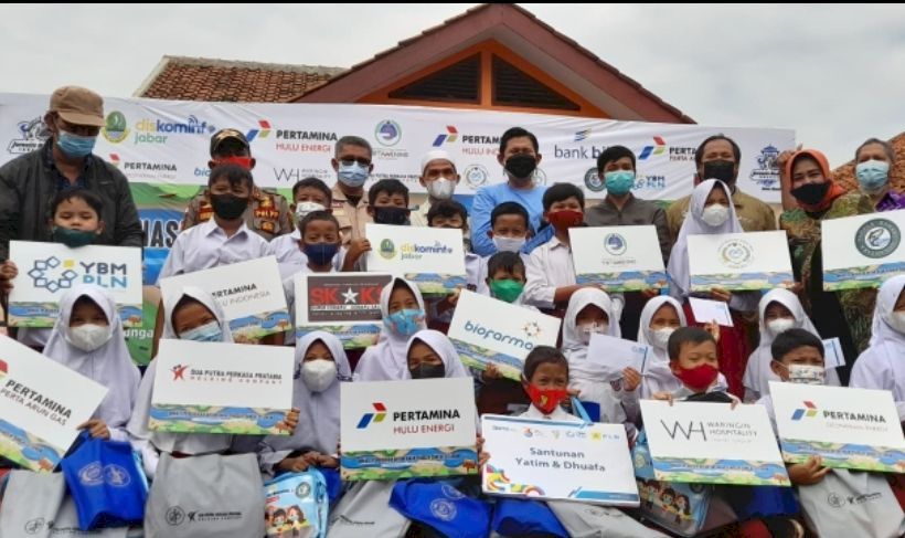 Dukung Peningkatan Kualitas Sungai Citarum, JMI Gelar Baksos di SDN Dayeuhkolot 07 Bolero
